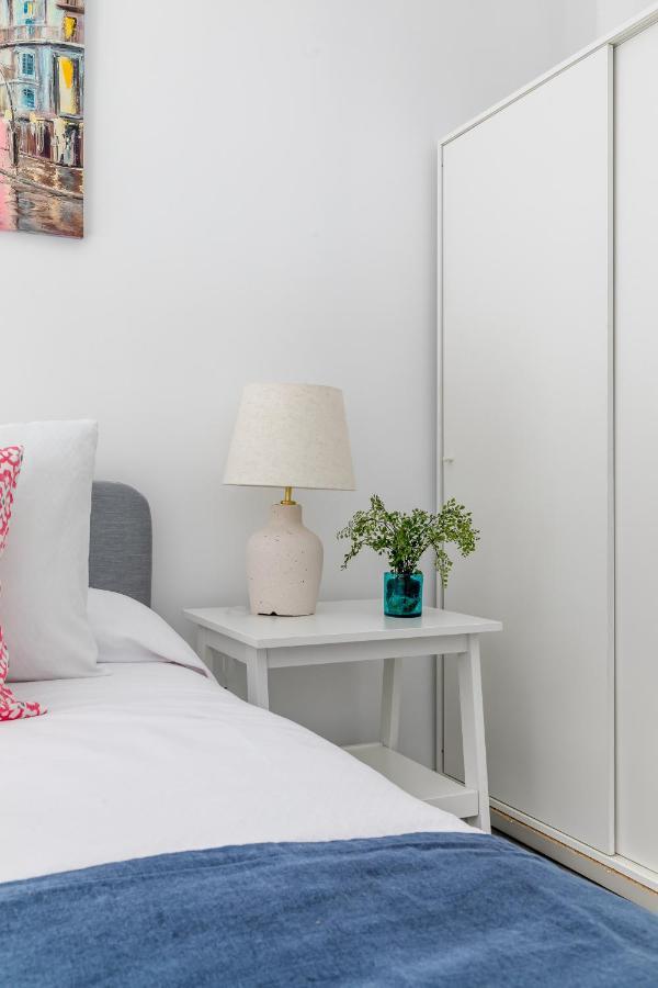 Apartamento Junto A Gran Via Мадрид Екстериор снимка